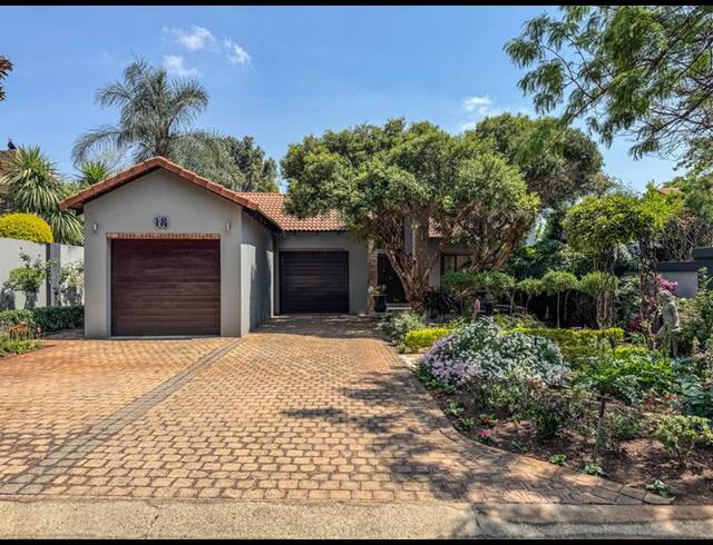 5 BEDROOM HOUSE FOR SALE IN MIDSTREAM ESTATE